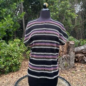 Otis & Maclain chevron weave sheer top - size S